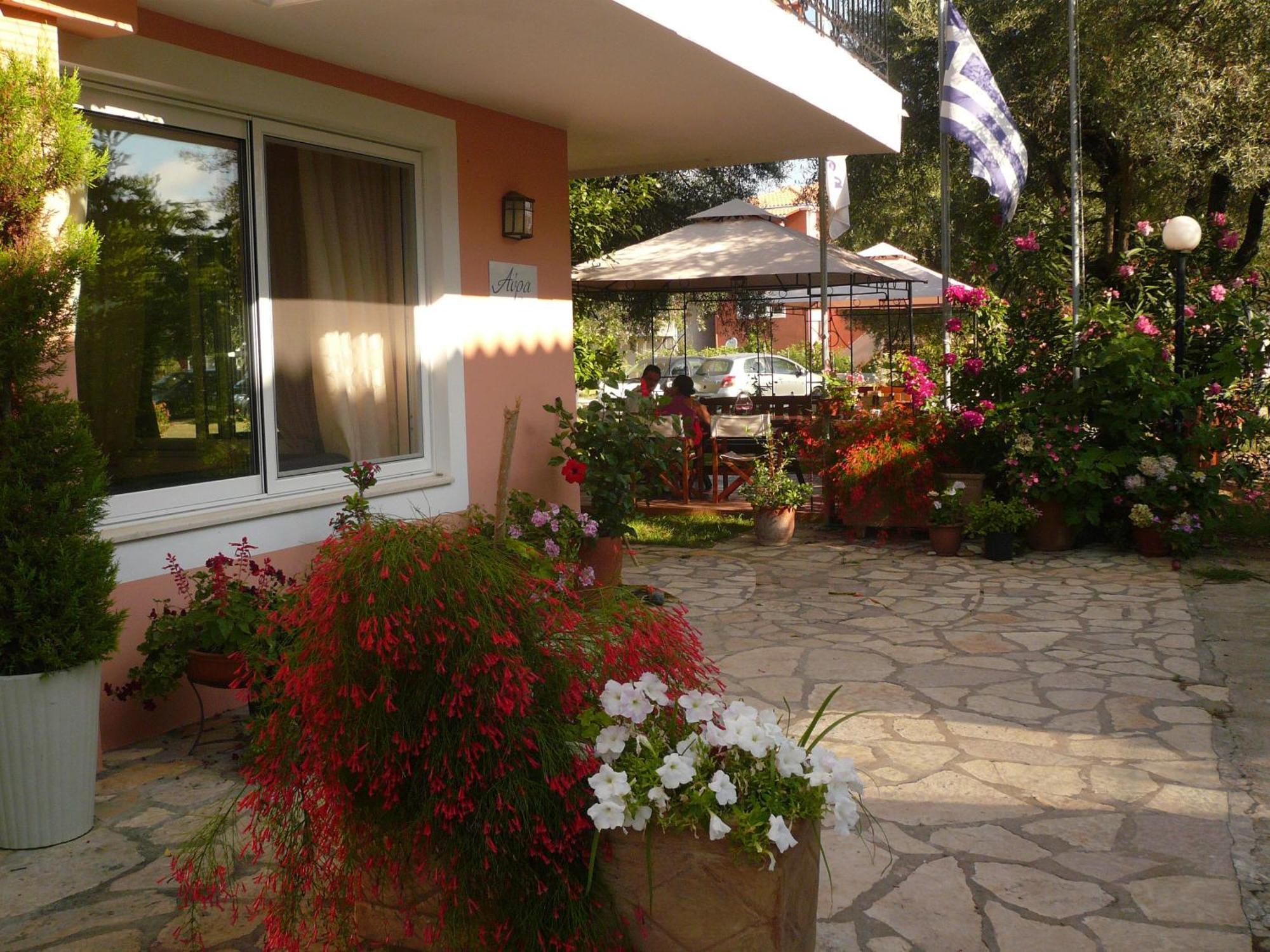 Hotel Avra Лигия Экстерьер фото
